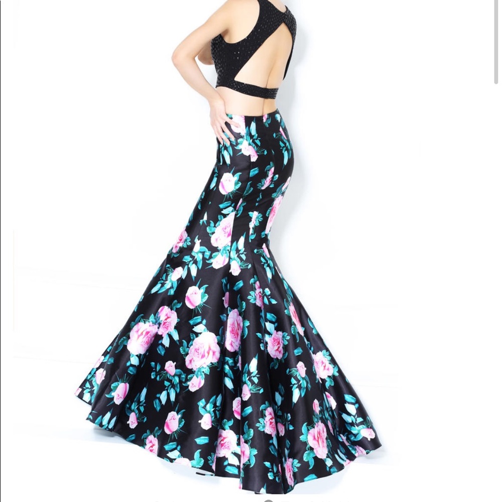 2Cute Two-Piece Floral Prom Dress